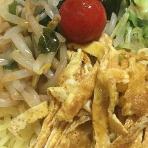 涼拌麺 (冷やし中華そば)